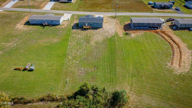 1558 River Path, Morristown, TN 37813