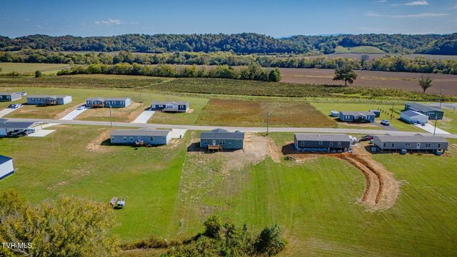 1558 River Path, Morristown, TN 37813