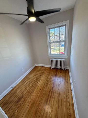 1608 13TH RD S, Arlington, VA 22204