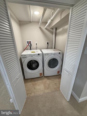 1608 13TH RD S, Arlington, VA 22204