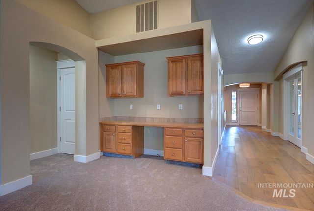 11614 W Six Rivers Ct, Boise, ID 83709