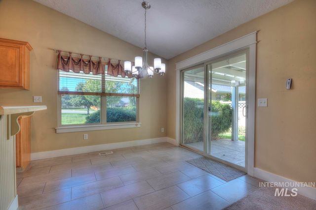 11614 W Six Rivers Ct, Boise, ID 83709