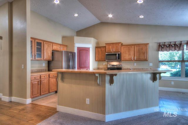 11614 W Six Rivers Ct, Boise, ID 83709