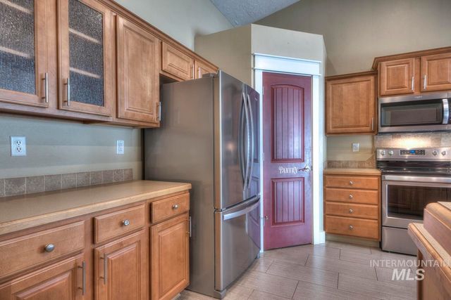 11614 W Six Rivers Ct, Boise, ID 83709