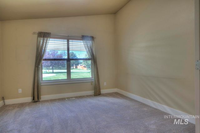 11614 W Six Rivers Ct, Boise, ID 83709