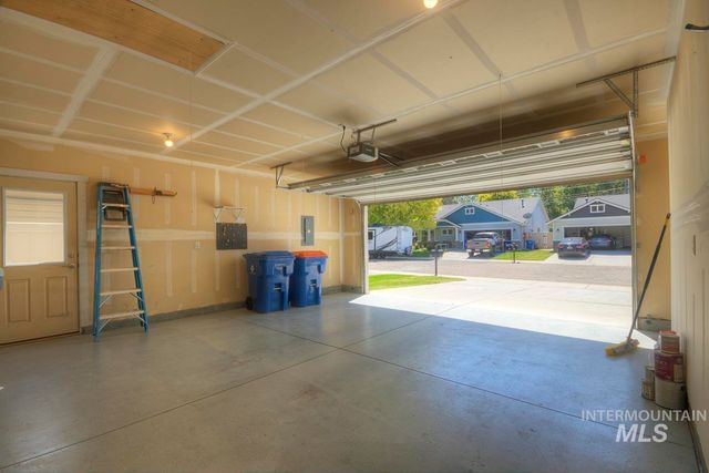 11614 W Six Rivers Ct, Boise, ID 83709