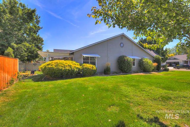 11614 W Six Rivers Ct, Boise, ID 83709