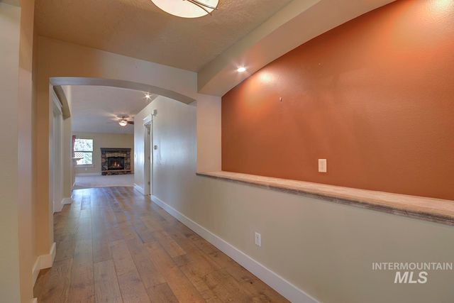 11614 W Six Rivers Ct, Boise, ID 83709