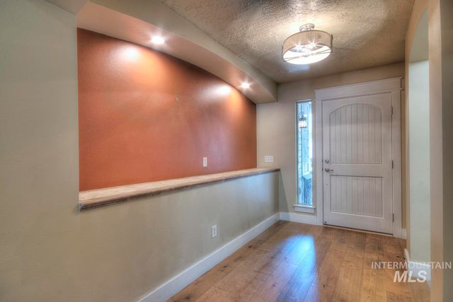 11614 W Six Rivers Ct, Boise, ID 83709