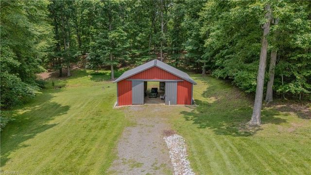 1160 Flinty Knoll Road, Pinnacle, NC 27043