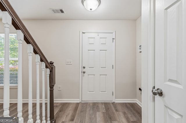 1670 Shire Village Drive, Sugar Hill, GA 30518