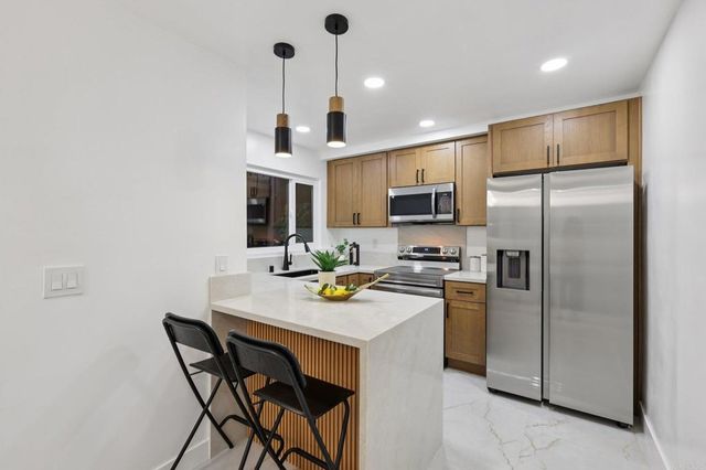 2600 Torrey Pines Road A13, La Jolla, CA 92037