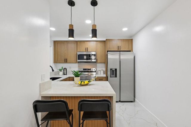 2600 Torrey Pines Road A13, La Jolla, CA 92037