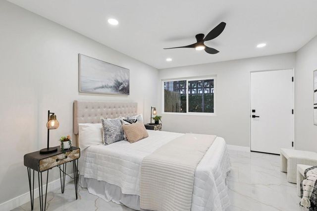 2600 Torrey Pines Road A13, La Jolla, CA 92037