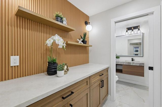 2600 Torrey Pines Road A13, La Jolla, CA 92037