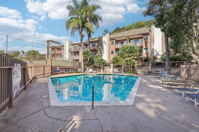 2600 Torrey Pines Road A13, La Jolla, CA 92037