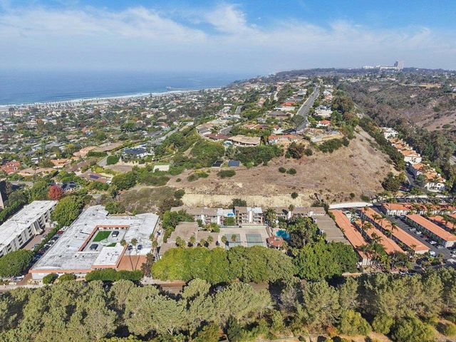 2600 Torrey Pines Road A13, La Jolla, CA 92037
