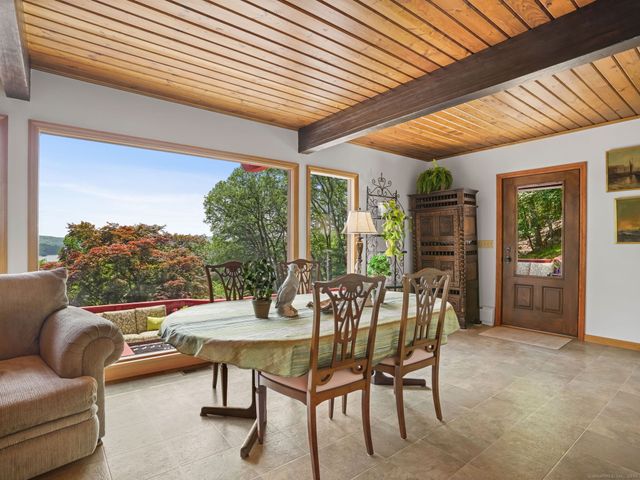 89 Wood Creek Road, New Fairfield, CT 06812