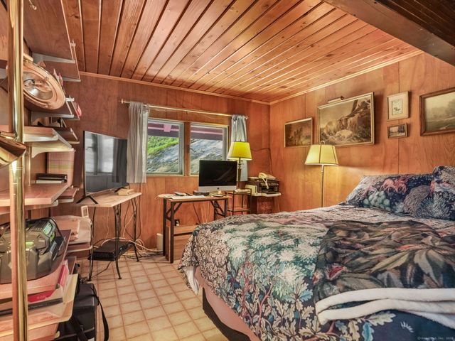 89 Wood Creek Road, New Fairfield, CT 06812