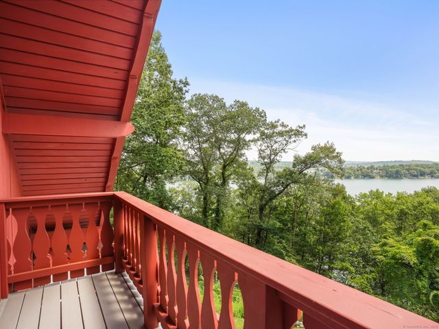 89 Wood Creek Road, New Fairfield, CT 06812