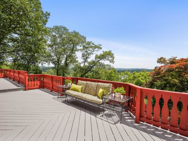 89 Wood Creek Road, New Fairfield, CT 06812