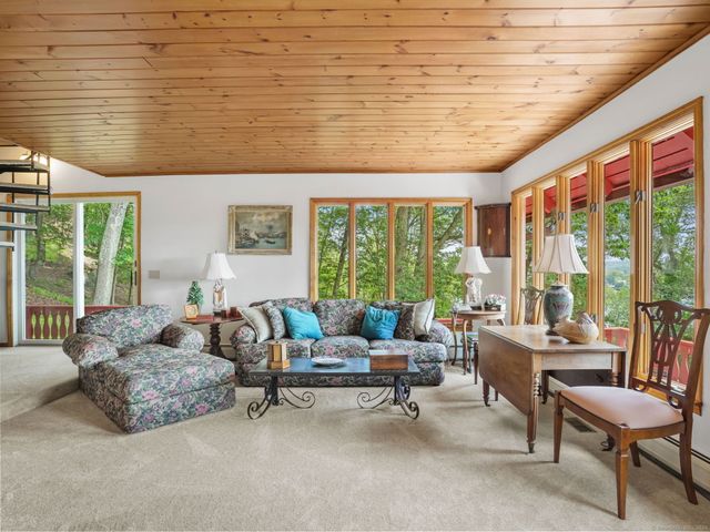 89 Wood Creek Road, New Fairfield, CT 06812