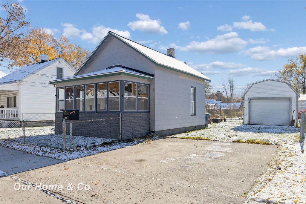 305 Mosher Street, Bay City, MI 48706