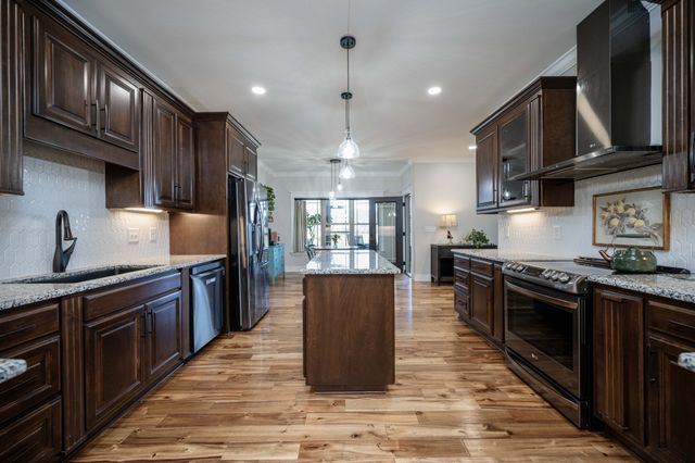 224 Murray Rd, Belvidere, TN 37306