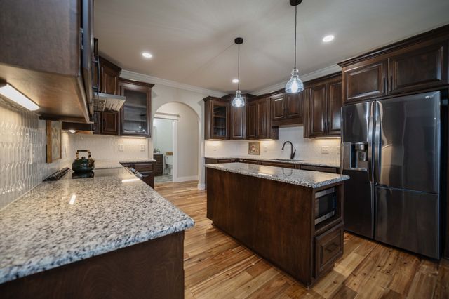 224 Murray Rd, Belvidere, TN 37306