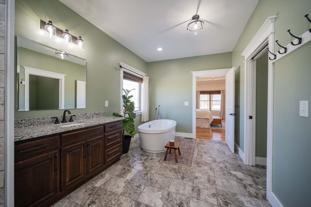 224 Murray Rd, Belvidere, TN 37306