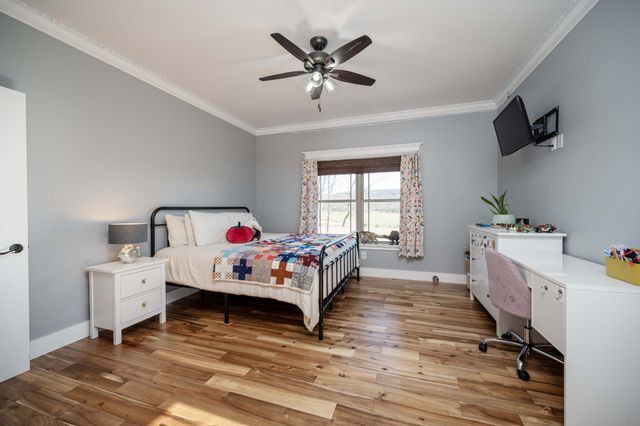 224 Murray Rd, Belvidere, TN 37306