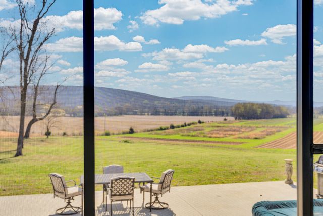 224 Murray Rd, Belvidere, TN 37306