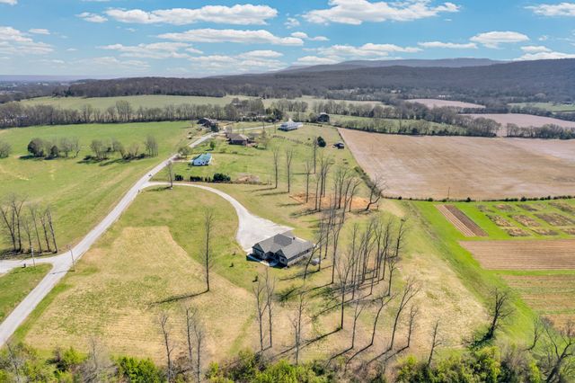 224 Murray Rd, Belvidere, TN 37306