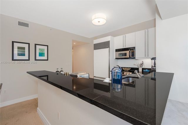 1435 Brickell Ave 3012, Miami, FL 33131