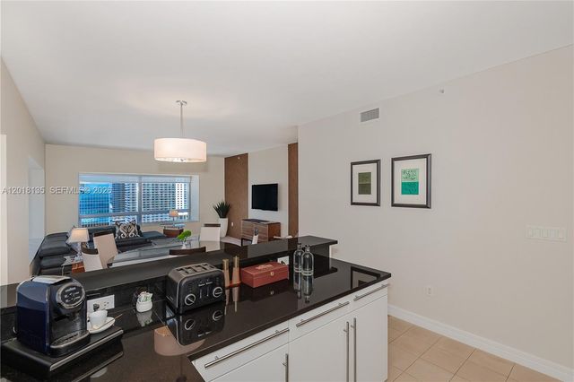1435 Brickell Ave 3012, Miami, FL 33131