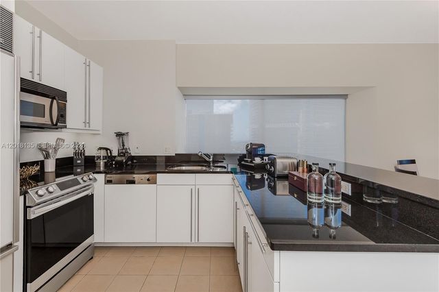 1435 Brickell Ave 3012, Miami, FL 33131