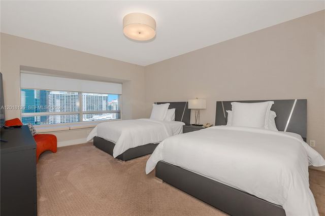 1435 Brickell Ave 3012, Miami, FL 33131