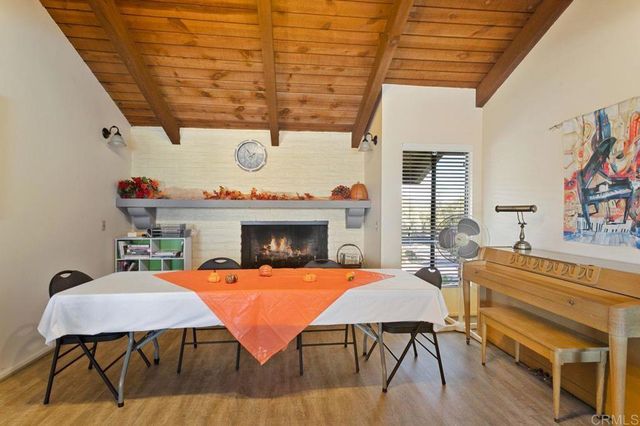 727 Nob Circle, Vista, CA 92084