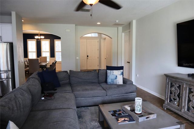2100 MISTY GLEN DRIVE, Apopka, FL 32712