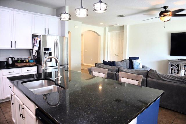2100 MISTY GLEN DRIVE, Apopka, FL 32712