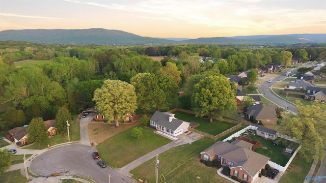 102 Bridle Ridge Drive, Gurley, AL 35748