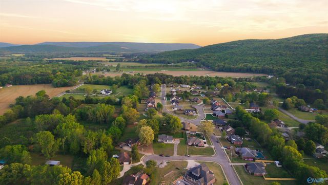 102 Bridle Ridge Drive, Gurley, AL 35748