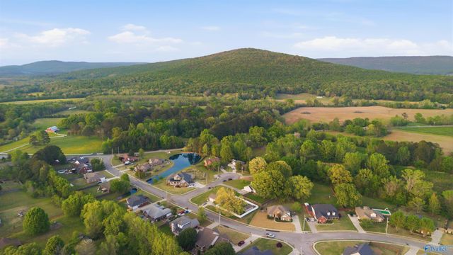 102 Bridle Ridge Drive, Gurley, AL 35748