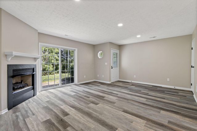 6702 Axtel Drive, 6E, Canal Winchester, OH 43110
