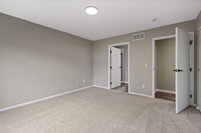 6702 Axtel Drive, 6E, Canal Winchester, OH 43110