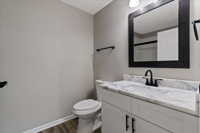6702 Axtel Drive, 6E, Canal Winchester, OH 43110
