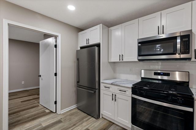 6702 Axtel Drive, 6E, Canal Winchester, OH 43110