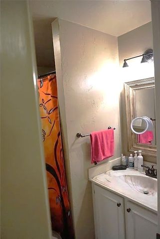 1010 W Moss Street, Eastland, TX 76448