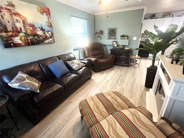 1010 W Moss Street, Eastland, TX 76448