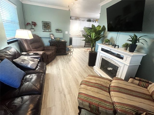 1010 W Moss Street, Eastland, TX 76448